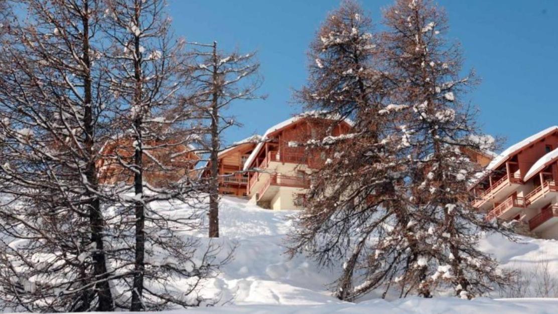 Апартаменты Appt Le Hameau Des Rennes 4 Etoiles Pieds Des Pistes Piscine Interieure Exterieure Вар Экстерьер фото